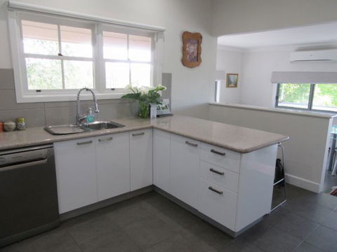 Valley View Cottage - Accommodation Port Hedland 1