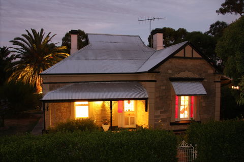 Azalea Cedar-Rose Villa - Accommodation Port Hedland 7