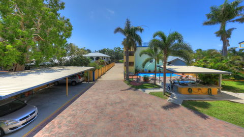 Sky View Units - Accommodation Port Hedland 4