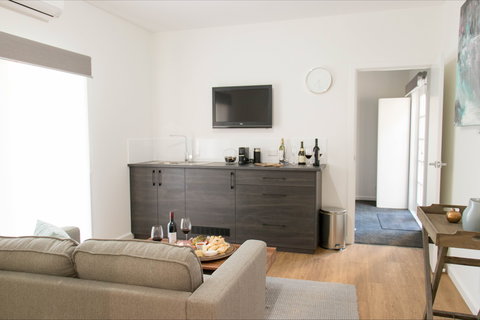 A Coonawarra Experience - Accommodation Port Hedland 3