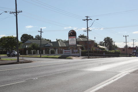 Across Country Motor Inn And Serviced Apartments - Accommodation Port Hedland 0