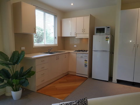 Ellie's Hide-Away At Malua Bay - Accommodation Port Hedland 4