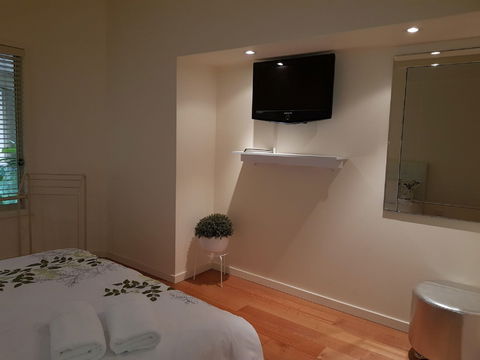 Ellie's Hide-Away At Malua Bay - Accommodation Port Hedland 6