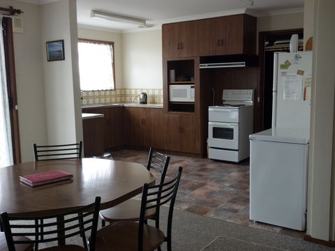 George'N'Mays - Accommodation Port Hedland 3
