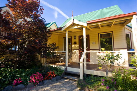 Autumn Abode Cottages - Accommodation Port Hedland 1