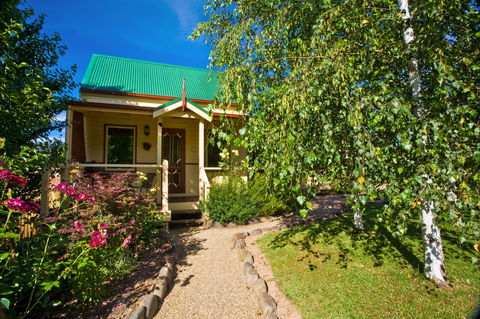Autumn Abode Cottages - Accommodation Port Hedland 2