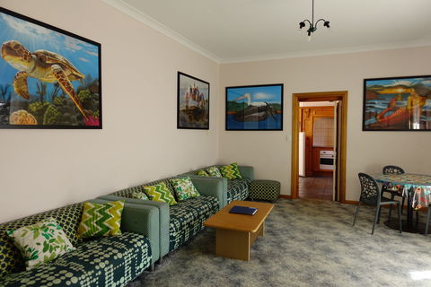 Kingfisher Lodge Edithburgh - Accommodation Port Hedland 1