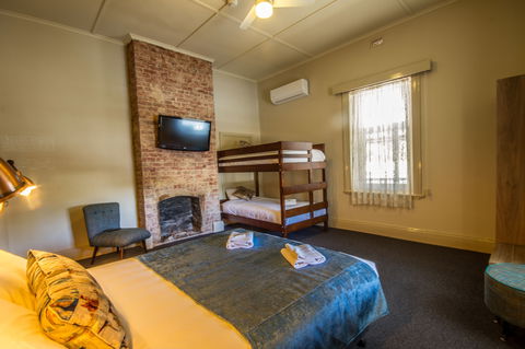 Pretoria Hotel Mannum - Accommodation Port Hedland 2