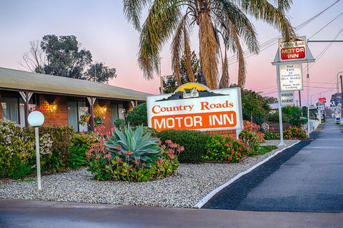 Country Roads Motor Inn - Accommodation Port Hedland 0