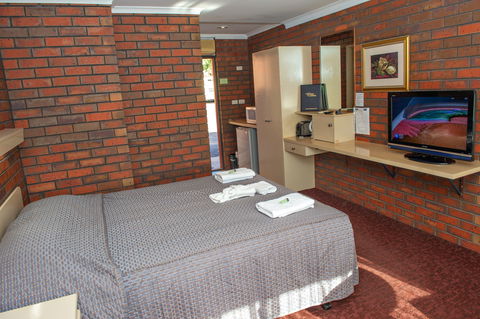 Golden Country Motel And Caravan Park - Accommodation Port Hedland 1