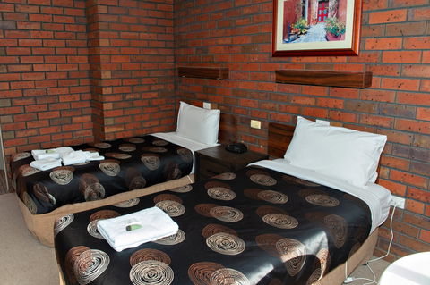 Golden Country Motel And Caravan Park - Accommodation Port Hedland 2