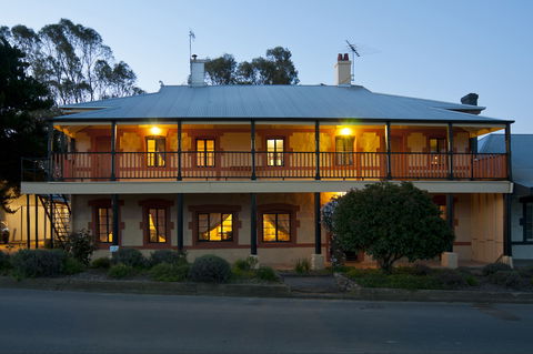 The Coffee Palace - Accommodation Port Hedland 0