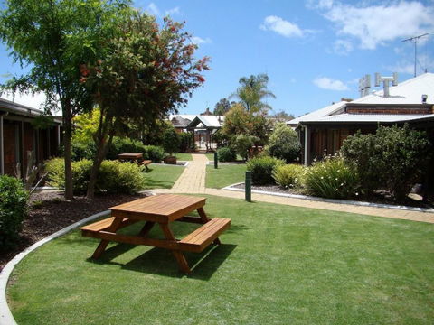 Dunsborough Inn Backpackers - Accommodation Port Hedland 1