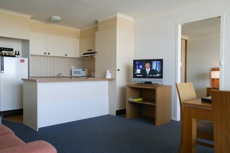 Metro Hotel & Apartments Gladstone - Accommodation Port Hedland 2