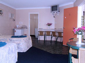 Whitsunday Palms Motel - Accommodation Port Hedland 1