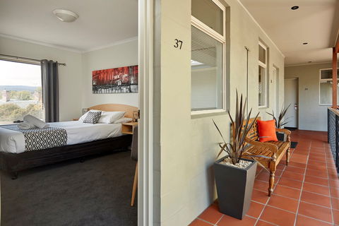 Elphin  Motel & Serviced Apartments - Accommodation Port Hedland 1
