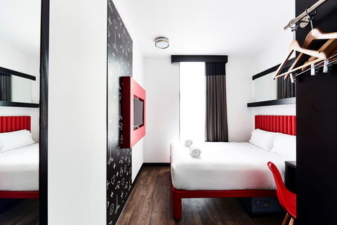 Ibis Melbourne Swanston Street Hotel - Accommodation Port Hedland 1