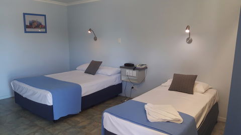Queens Beach Hotel - Accommodation Port Hedland 0
