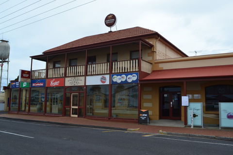 Victoria Hotel Port McDonnell - Accommodation Port Hedland 0