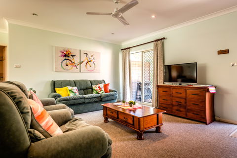 A Larks Nest - Accommodation Port Hedland 2
