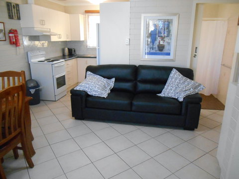 Clan Ranald Holiday Unit 2 - Accommodation Port Hedland 2