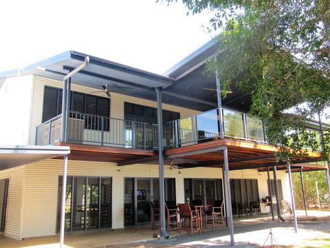 Golden Sands Retreat - Accommodation Port Hedland 0