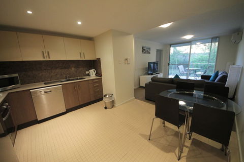 Mantra Aqua Resort - Accommodation Port Hedland 2