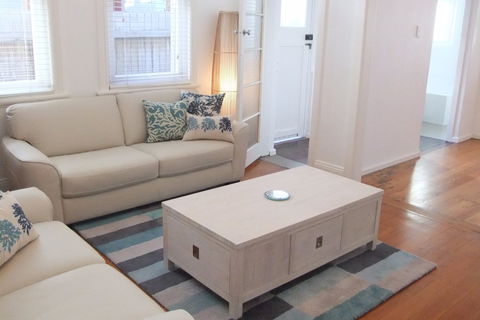 Manly Seaside Cottage - Accommodation Port Hedland 1