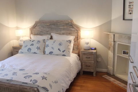 Manly Seaside Cottage - Accommodation Port Hedland 2