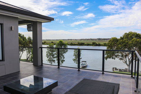 River Devine  White Sands Murray Bridge - Accommodation Port Hedland 0