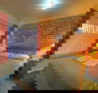 Talbingo Tourist Caravan Park