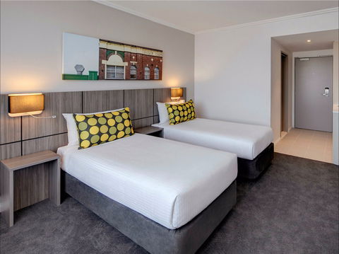 Travelodge Hotel Bankstown Sydney - Accommodation Port Hedland 2
