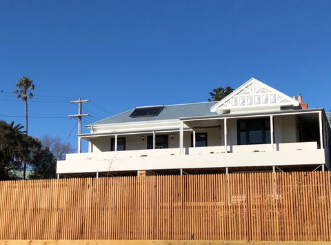1880s Kananook Heritage House - Accommodation Port Hedland 0