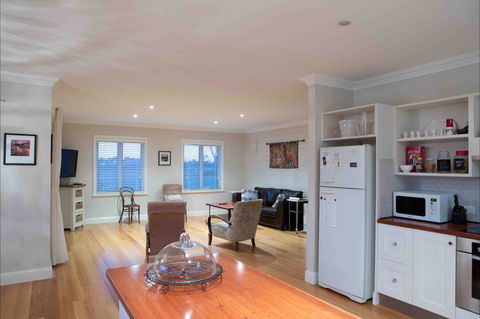 Aurelias Farm Bed And Breakfast - Accommodation Port Hedland 2