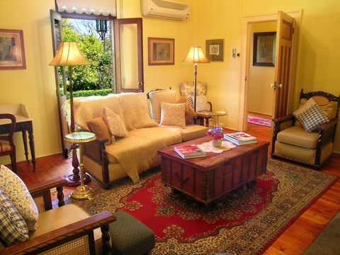 Buxton Manor - Garden And Loft Apartment - Accommodation Port Hedland 0