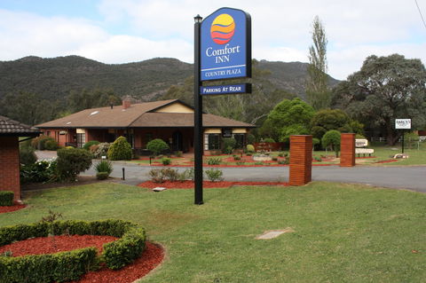 Country Plaza Halls Gap - Accommodation Port Hedland 0