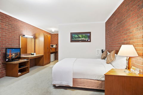 Country Plaza Halls Gap - Accommodation Port Hedland 2