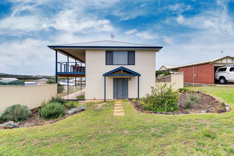 Hayborough Haven 3 - 3 Fifth Avenue - Hayborough - Accommodation Port Hedland 1