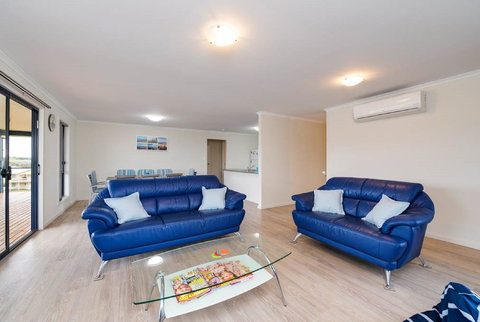 Hayborough Haven 3 - 3 Fifth Avenue - Hayborough - Accommodation Port Hedland 2