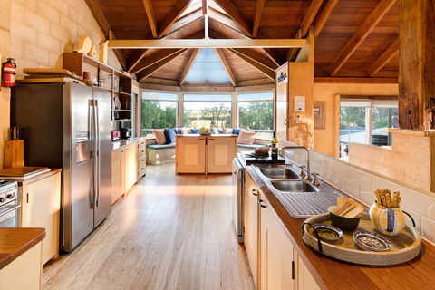 I Villini Estate - Accommodation Port Hedland 2