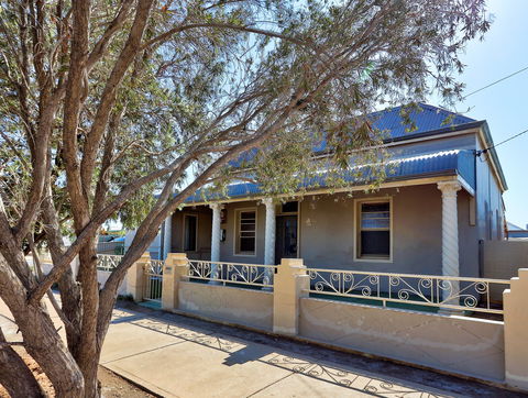 McCulloch's Rest - Accommodation Port Hedland 0