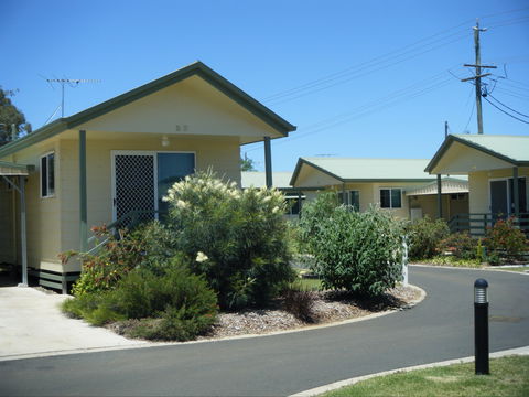 Peppertree Cabins Kingaroy - Accommodation Port Hedland 1