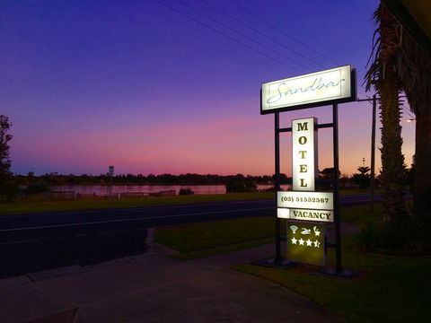 Sandbar Motel Lakes Entrance - Accommodation Port Hedland 0