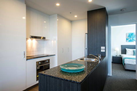 Synergy  Broadbeach - Accommodation Port Hedland 2