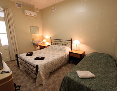 The Central Hotel Cootamundra - Accommodation Port Hedland 1