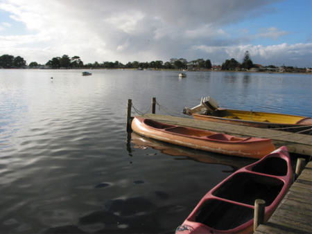 Deja Vu Lakes Entrance B And B - Accommodation Port Hedland 0