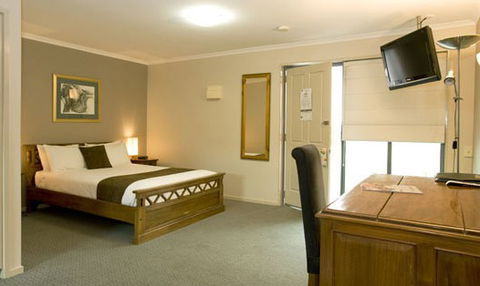 Quality Inn And Suites The Menzies - Accommodation Port Hedland 1
