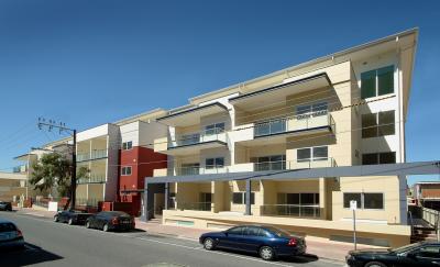 Glenelg Pacific Apartments - Accommodation Port Hedland 0