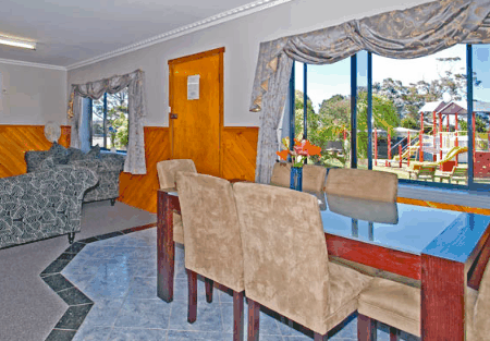 Homelea Accommodation Apartments - Accommodation Port Hedland 4