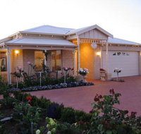 Sussex on Willis Cove Bed and Breakfast - Accommodation Port Hedland